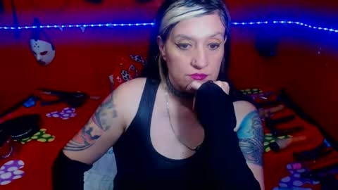 Snapshot of randymaturex01 chatting on 02-15-26, 05:53 Sonia online show from 02-15-26, 05:53