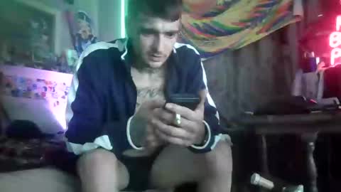 Snapshot of rannndyyy chatting on 01-03-25, 06:33 Randy online show from 01-03-25, 06:33
