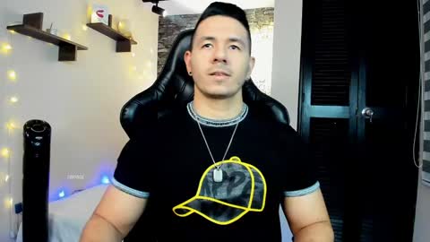 Snapshot of ransoj chatting on 01-12-25, 12:18 Jonas online show from 01-12-25, 12:18