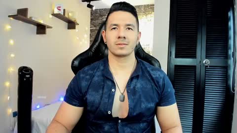 Snapshot of ransoj chatting on 01-12-25, 08:25 Jonas online show from 01-12-25, 08:25