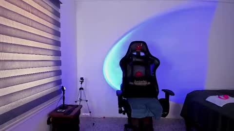 Snapshot of ransoj chatting on 11-05-25, 01:55 Jonas online show from 11-05-25, 01:55