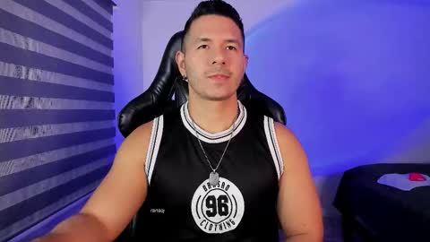 Snapshot of ransoj chatting on 11-15-25, 11:54 Jonas online show from 11-15-25, 11:54