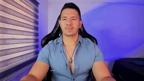 Snapshot of ransoj chatting on 11-17-25, 02:01 Jonas online show from 11-17-25, 02:01