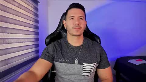 Snapshot of ransoj chatting on 11-19-25, 02:39 Jonas online show from 11-19-25, 02:39