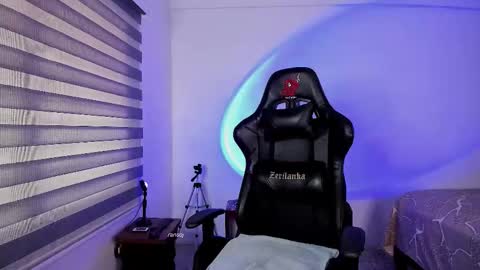 Snapshot of ransoj chatting on 11-26-25, 03:13 Jonas online show from 11-26-25, 03:13