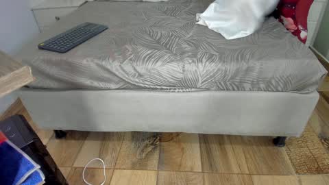 Raquel Moore  online show from 01-31-25, 09:59