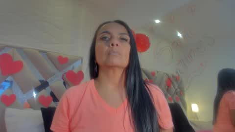 Raquel Moore  online show from 02-14-25, 11:53