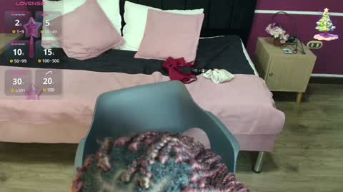Raquel online show from 12-20-24, 01:47