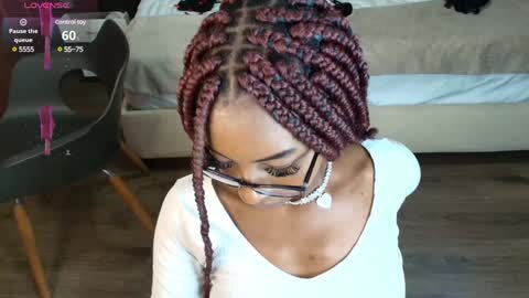 Raquel online show from 01-05-25, 01:13
