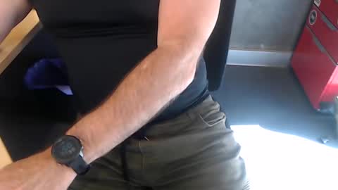 raremanone1 online show from 01-29-25, 07:04