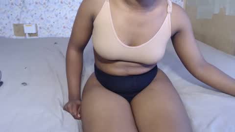 rarepetite online show from 12-15-25, 07:12