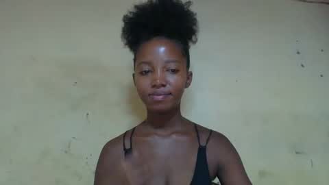 Snapshot of rasoanirinaa chatting on 02-21-26, 08:54 rasoanirinaa online show from 02-21-26, 08:54