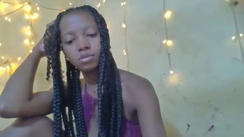 Snapshot of rasoanirinaa chatting on 04-12-26, 06:57 rasoanirinaa online show from 04-12-26, 06:57