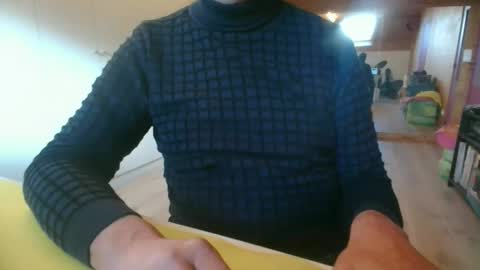 Snapshot of rataplan_55 chatting on 11-18-25, 12:20 rataplan online show from 11-18-25, 12:20