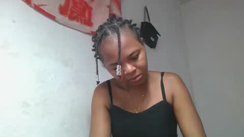 Snapshot of ratsiranella chatting on 11-11-25, 09:20 ratsiranella online show from 11-11-25, 09:20