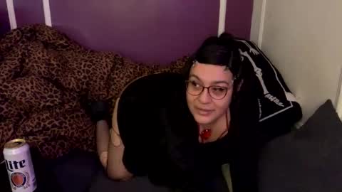 Snapshot of rattlesnakebitch chatting on 11-29-25, 04:48 Rattlesnake Bitch 666 online show from 11-29-25, 04:48