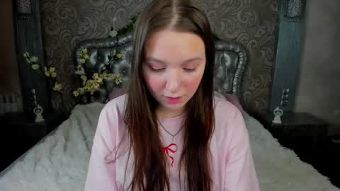 Snapshot of raven_crowe chatting on 02-27-26, 05:40 Raven online show from 02-27-26, 05:40