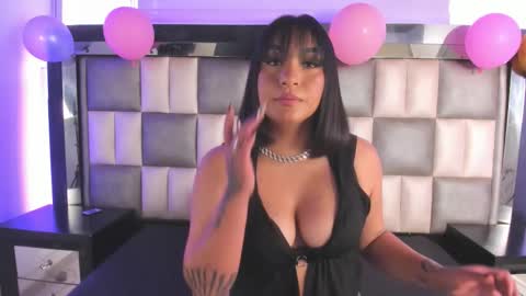 Snapshot of raven_js chatting on 11-17-25, 07:52 raven_js online show from 11-17-25, 07:52