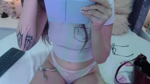 raven_love_ online show from 09-22-25, 07:38