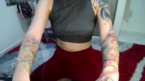 Snapshot of raven_sam33 chatting on 02-27-26, 10:21 Sam in the dark3 online show from 02-27-26, 10:21