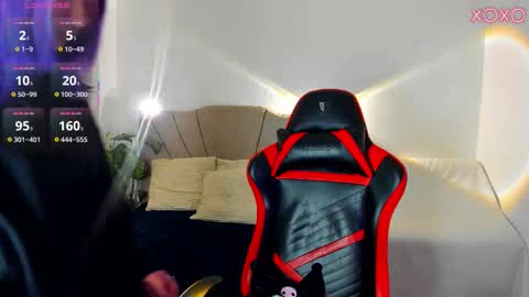 Snapshot of ravencollen chatting on 11-27-25, 08:22 ravencollen online show from 11-27-25, 08:22