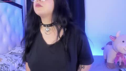 Snapshot of ravendark_666 chatting on 11-02-25, 03:31 Raven  online show from 11-02-25, 03:31