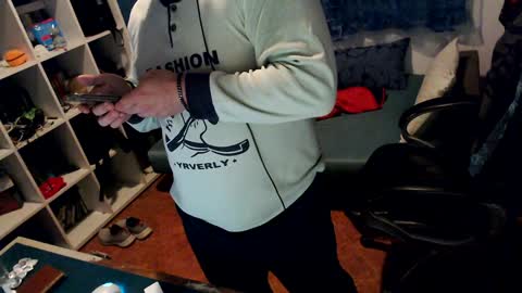ravingr3d3 online show from 02-01-25, 01:55