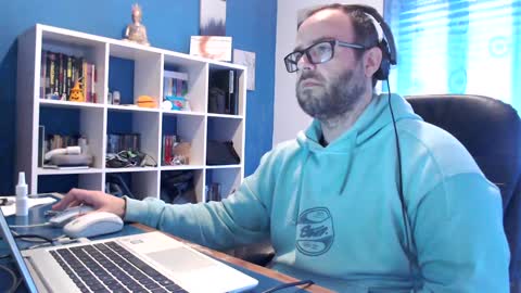 ravingr3d3 online show from 02-04-25, 12:11