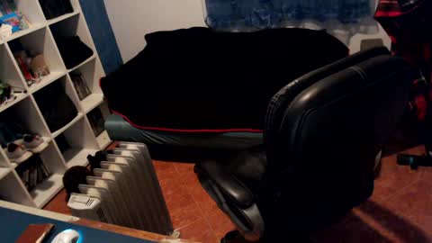 ravingr3d3 online show from 02-04-25, 11:06