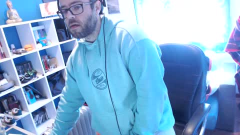 ravingr3d3 online show from 02-05-25, 12:06