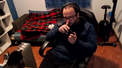 ravingr3d3 online show from 02-06-25, 10:00