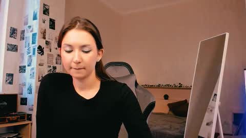 Alia Mereyn online show from 10-03-25, 09:39