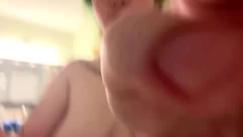 Snapshot of ravyn_xoxo chatting on 01-23-25, 01:45 Ravynn 3 online show from 01-23-25, 01:45