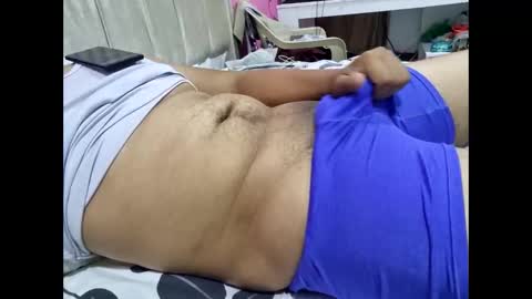 ray_rey1210 online show from 04-02-26, 12:52