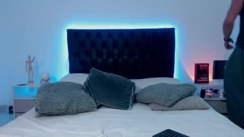 Ray online show from 11-30-25, 11:20