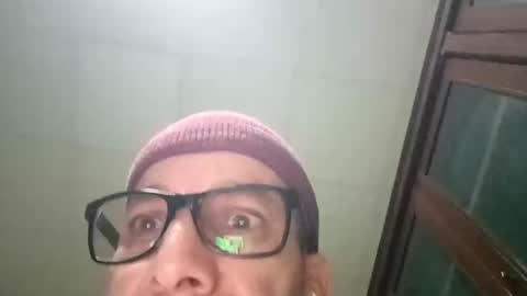 Snapshot of rayan1907 chatting on 02-09-25, 05:33 rayan1907 online show from 02-09-25, 05:33