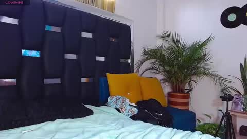 Rayn online show from 01-25-25, 06:57