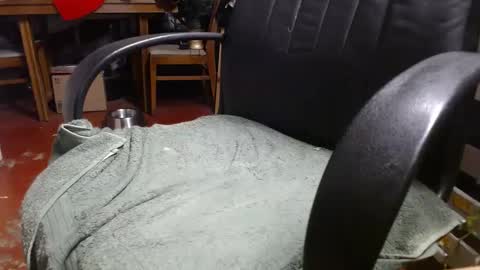 Snapshot of raysmith77777777 chatting on 12-16-24, 01:22 Ray online show from 12-16-24, 01:22