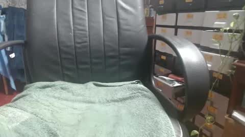 Snapshot of raysmith77777777 chatting on 01-15-25, 01:20 Ray online show from 01-15-25, 01:20