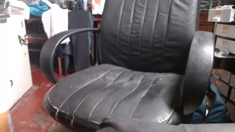 Snapshot of raysmith77777777 chatting on 09-25-25, 01:31 Ray online show from 09-25-25, 01:31