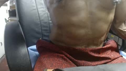 Snapshot of raysmith77777777 chatting on 10-11-25, 05:22 Ray online show from 10-11-25, 05:22