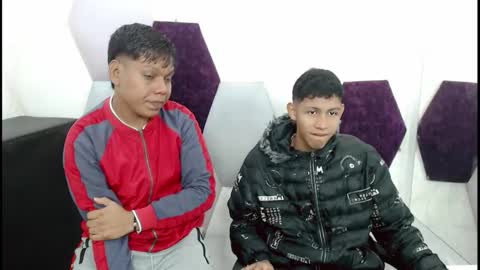 Snapshot of raystewart_ chatting on 10-21-25, 02:12 raystewart  online show from 10-21-25, 02:12