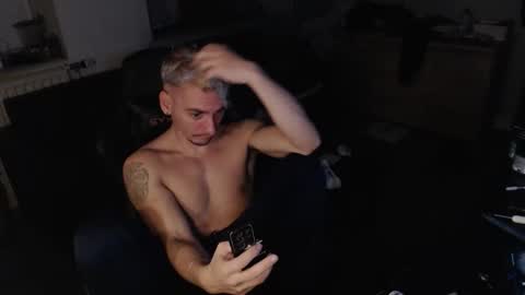 Rayzel online show from 12-20-25, 11:23