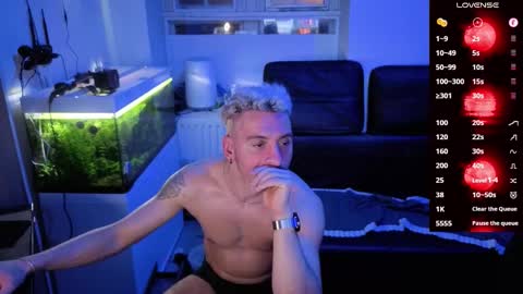 Rayzel online show from 02-13-26, 01:56