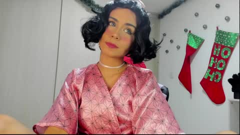 Snapshot of rea_winry chatting on 12-15-24, 05:23 Rea online show from 12-15-24, 05:23