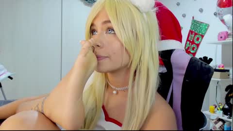 Snapshot of rea_winry chatting on 12-19-24, 07:29 Rea online show from 12-19-24, 07:29