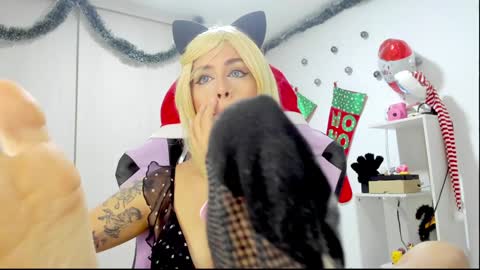 Snapshot of rea_winry chatting on 12-21-24, 04:09 Rea online show from 12-21-24, 04:09