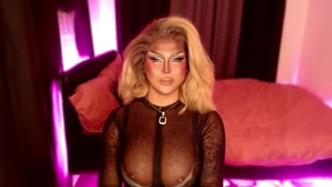 Snapshot of real_dom_phuta chatting on 12-17-25, 07:53 Miss Katrina De Futah Goddess of HELL online show from 12-17-25, 07:53