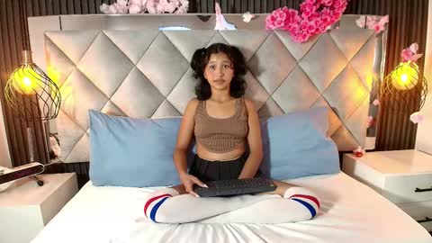 Snapshot of real_doncella_pussy chatting on 02-16-26, 08:38 DONCELLA online show from 02-16-26, 08:38