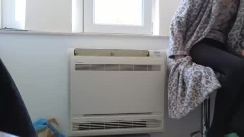 Snapshot of realanallovers chatting on 02-20-25, 09:55 BalancedSexLife online show from 02-20-25, 09:55